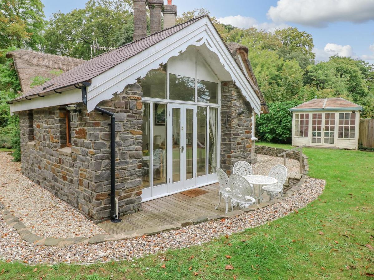 Lower Sketty Green Lodge Swansea Exterior photo